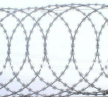 Blade mesh fencing (Concertina)